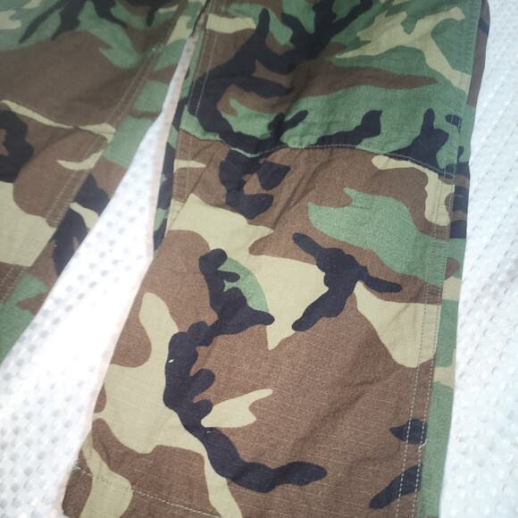 PROPPER EUC MENS SZ SMALL ARMY WOODLAND CAMMO MILITARY FATIGUE PANTS - Picture 2 of 10